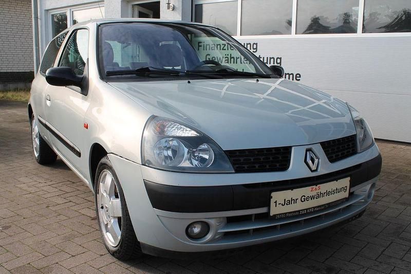 Silber Gebraucht 2001 Renault Clio II Limousine | 2.777 € (Fairer Preis) - Bild 1/4