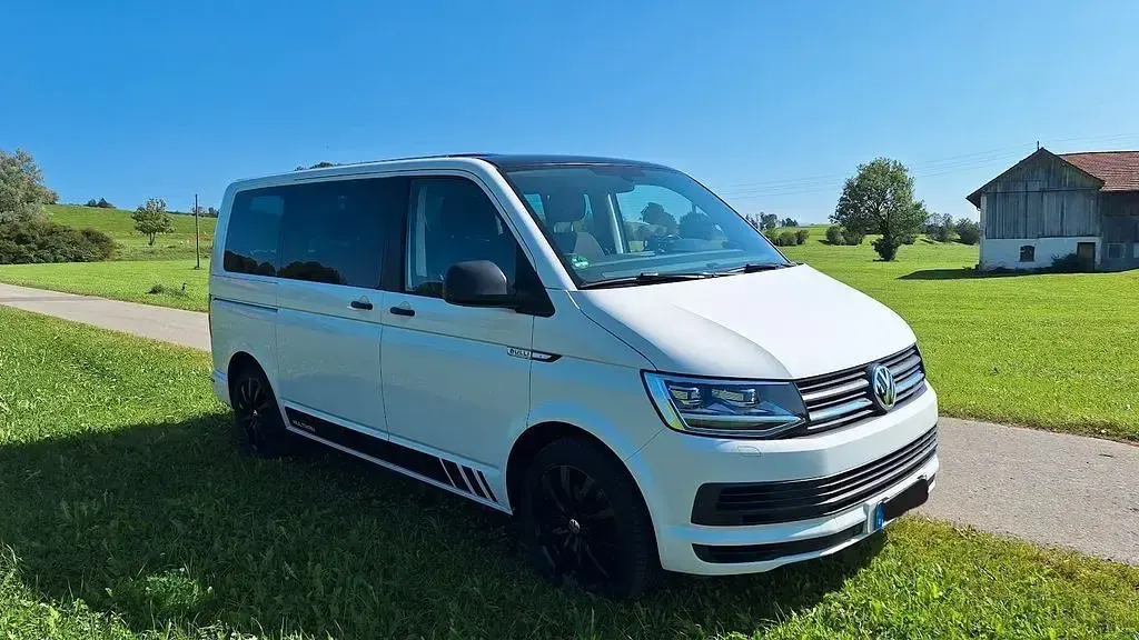 Gebraucht VW Multivan 150 PS (110 kW) 2016 Weiß Van / Kleinbus