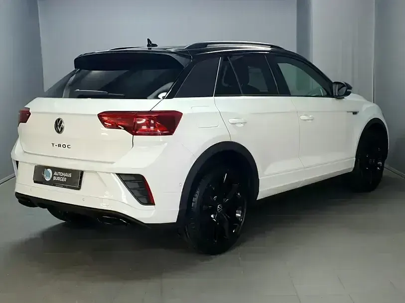 Second-hand VW T-Roc R-line 150 CP (110 kW) 2025 Alb SUV