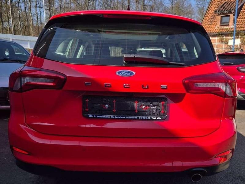 Używany Ford Focus 120 KM (88 kW) 2020 Czerwony Kombi