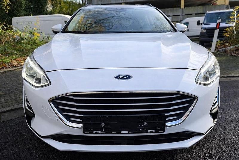 Gebraucht Ford Focus Trend 86 PS (63 kW) 2019 Weiß Limousine