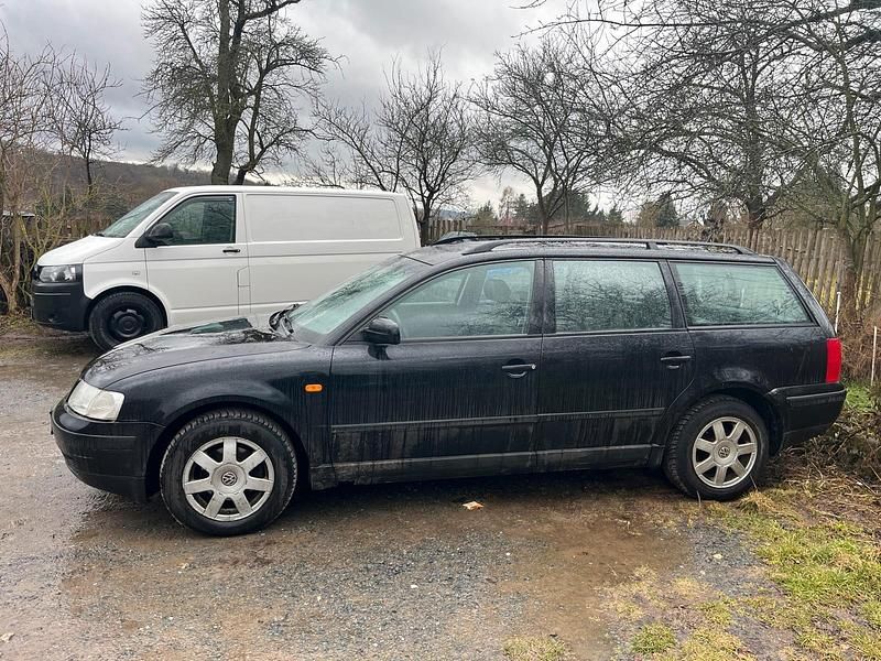 Gebraucht VW Passat Highline 125 PS (91 kW) 1998 Schwarz Kombi
