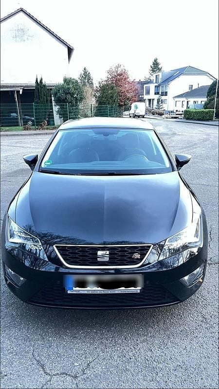 Schwarz Gebraucht 2016 Seat Leon FR Kombi | 9.200 € (Guter Preis) - Bild 1/3