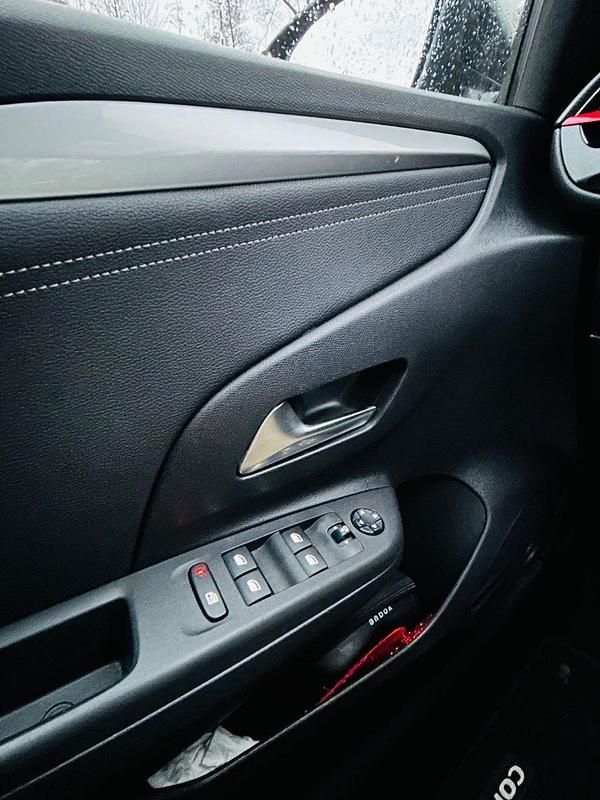 Gebraucht Opel Corsa Ultimate 131 PS (96 kW) 2021 Schwarz Kleinwagen