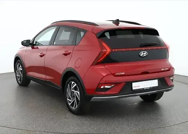 Neu Hyundai Bayon Trend 101 PS (74 kW) 2025 Dragon red SUV