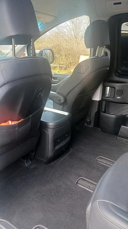 Gebraucht Hyundai Staria 177 PS (130 kW) 2022 Weiß Van / Kleinbus