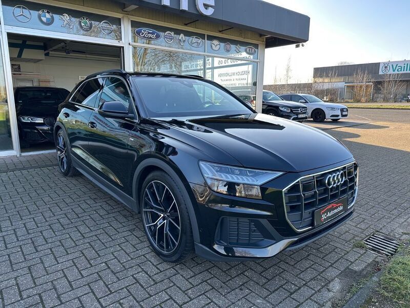 Gebraucht Audi Q8 S-Line 286 PS (210 kW) 2022 Mythosschwarz metallic SUV