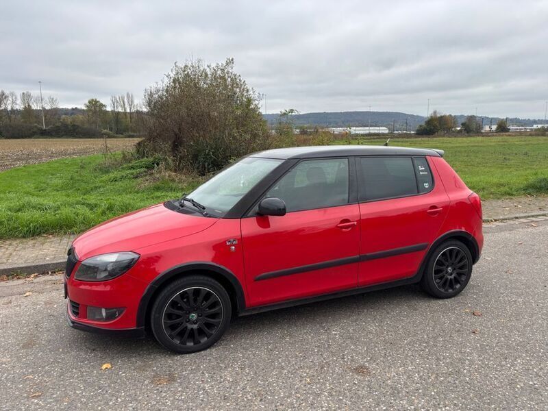 Rot Gebraucht 2013 Skoda Fabia Monte Carlo Limousine | 4.900 € (Fairer Preis) - Bild 1/4