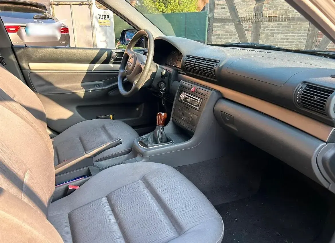 Gebraucht Audi A4 101 PS (74 kW) 1999 Blau Limousine