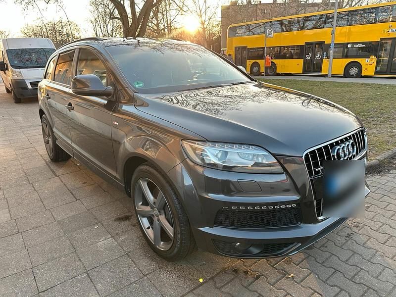 Grau Gebraucht 2012 Audi Q7 S-Line SUV | 16.800 € (Fairer Preis) - Bild 1/4