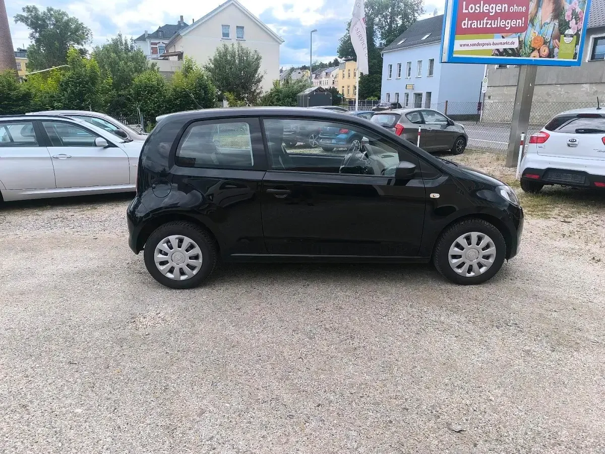 Gebraucht Skoda Citigo Active 60 PS (44 kW) 2013 Deepschwarz perleffekt Kleinwagen