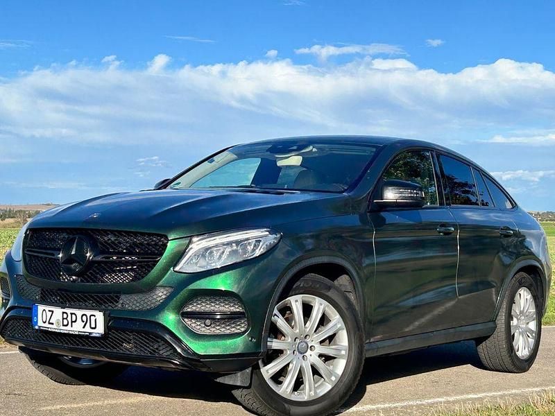 Blau Gebraucht 2016 Mercedes GLE350 SUV | 38.000 € (Etwas zu teuer) - Bild 1/4