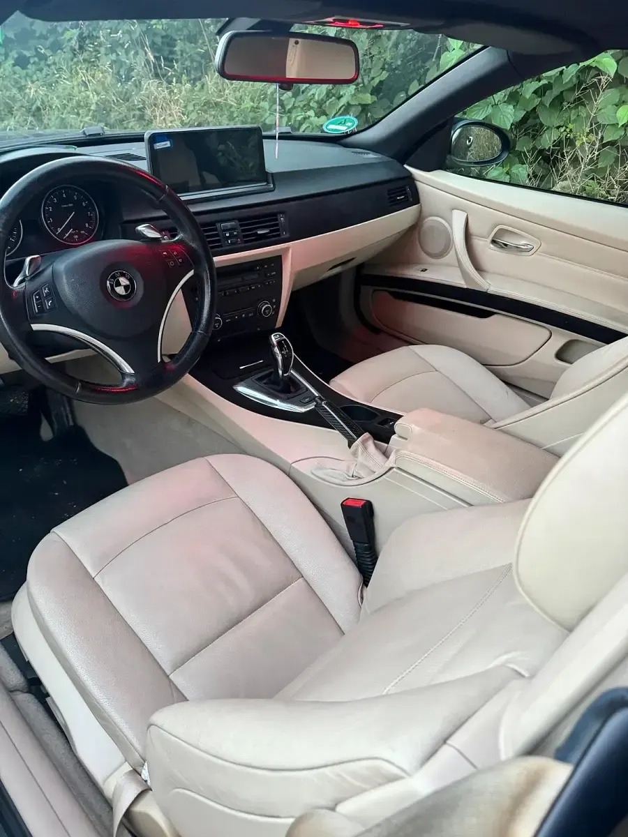 Gebraucht BMW 335 Cabriolet 306 PS (225 kW) 2008 Schwarz Cabrio