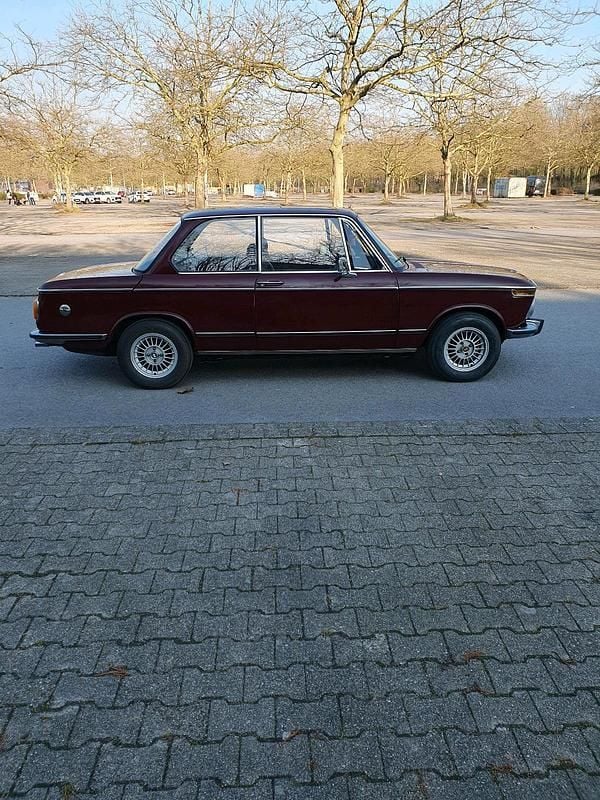 Gebraucht BMW 2002 100 PS (73 kW) 1974 Rot Limousine