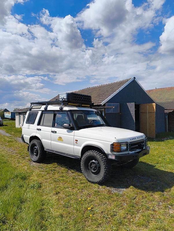Gebraucht Land Rover Discovery 2 140 PS (102 kW) 2000 Weiß SUV