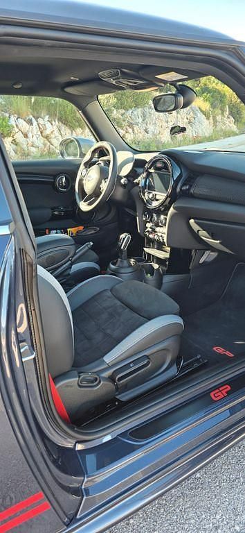 Usata Mini John Cooper Works 306 CV (225 kW) 2020 Viola Utilitaria