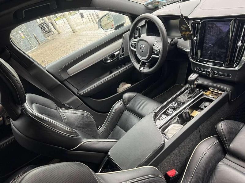 Gebraucht Volvo S90 R-Design 190 PS (139 kW) 2018 Schwarz Limousine