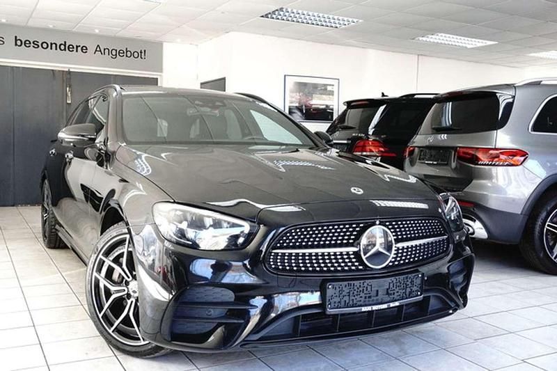 Gebraucht Mercedes E400 AMG 330 PS (242 kW) 2022 Schwarz Limousine