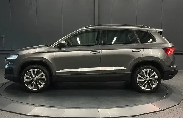 Gebraucht Skoda Karoq Style 150 PS (110 kW) 2022 Graphitegrau metallic SUV