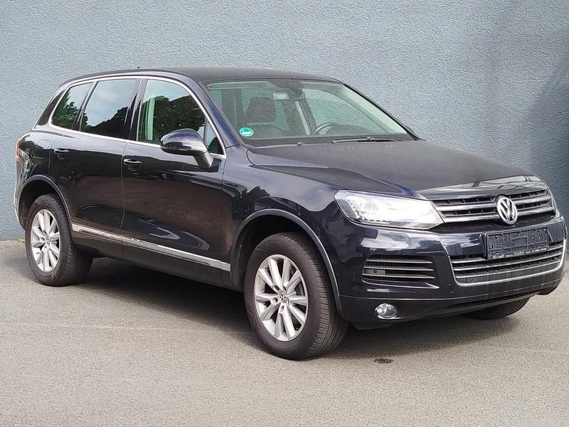 Schwarz Gebraucht 2013 VW Touareg SUV | 13.250 € (Etwas zu teuer) - Bild 1/4