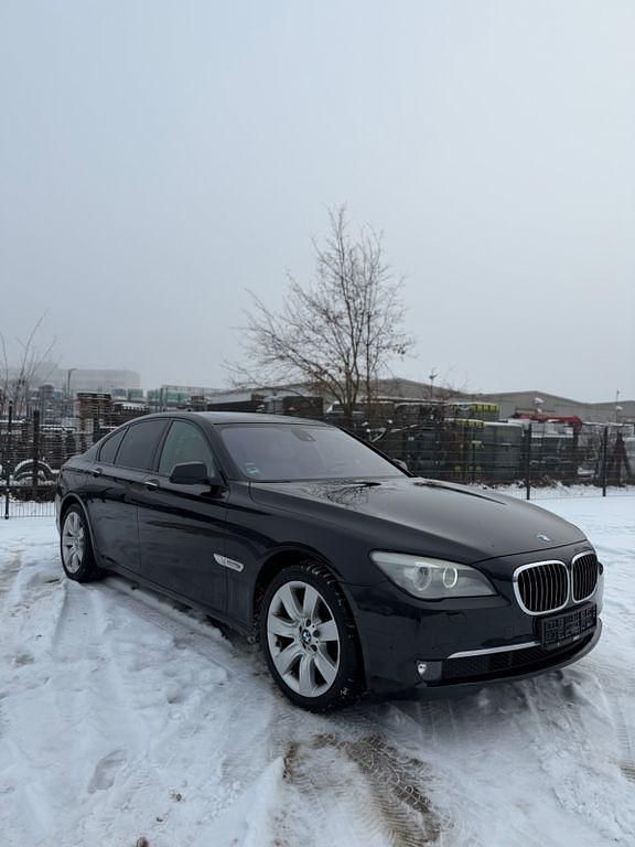 Schwarz Gebraucht 2009 BMW 730L Shadowline Limousine | 11.399 € (Superpreis) - Bild 1/4