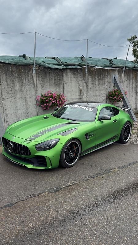Grün Gebraucht 2018 Mercedes AMG GT R AMG Coupé | 112.500 € (Fairer Preis) - Bild 1/4