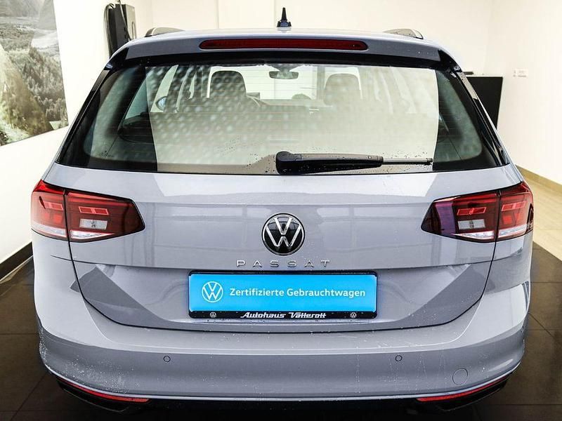 Gebraucht VW Passat Conceptline 150 PS (110 kW) 2023 Grau Kombi