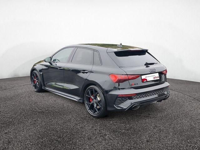 Gebraucht Audi RS3 Sportback Ambiente 400 PS (294 kW) 2024 Mythosschwarz metallic Kleinwagen
