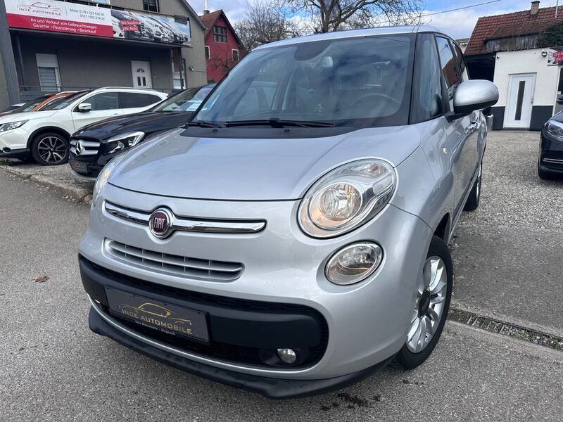 Silber Gebraucht 2014 Fiat 500L Lounge Van / Kleinbus | 8.799 € (Fairer Preis) - Bild 1/4