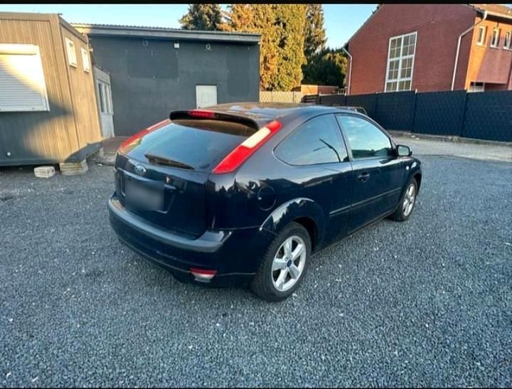 Usata Ford Focus 80 CV (58 kW) 2007 Blu Utilitaria