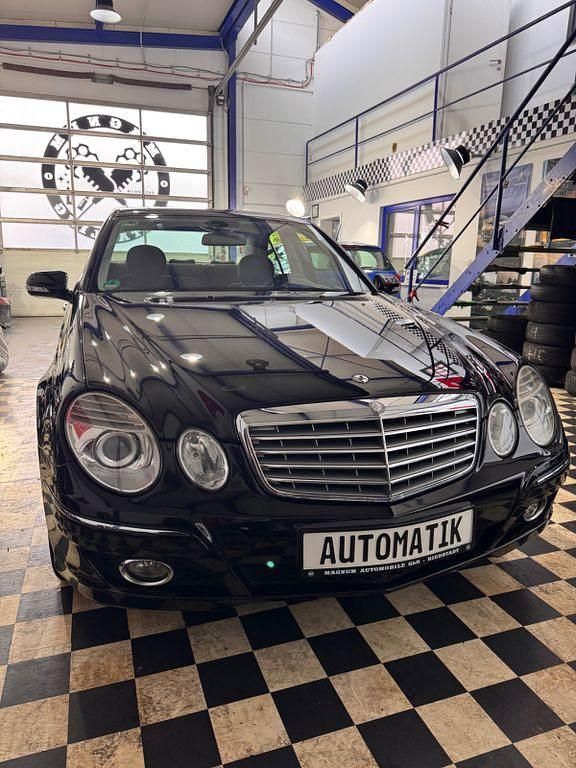 Gebraucht Mercedes E200 Elegance 184 PS (135 kW) 2008 Schwarz Limousine