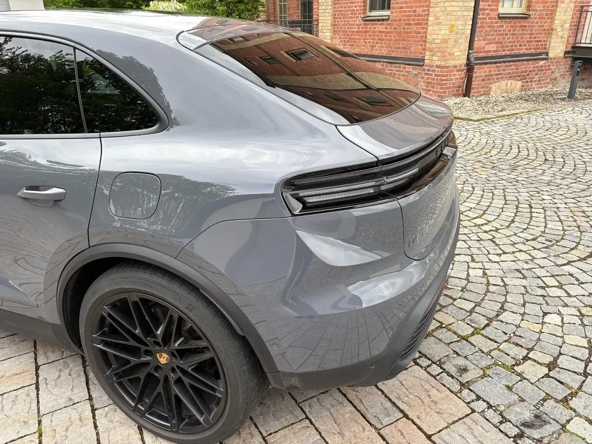 Gebraucht Porsche Macan 264 kW (360 PS) 2024 Grau SUV