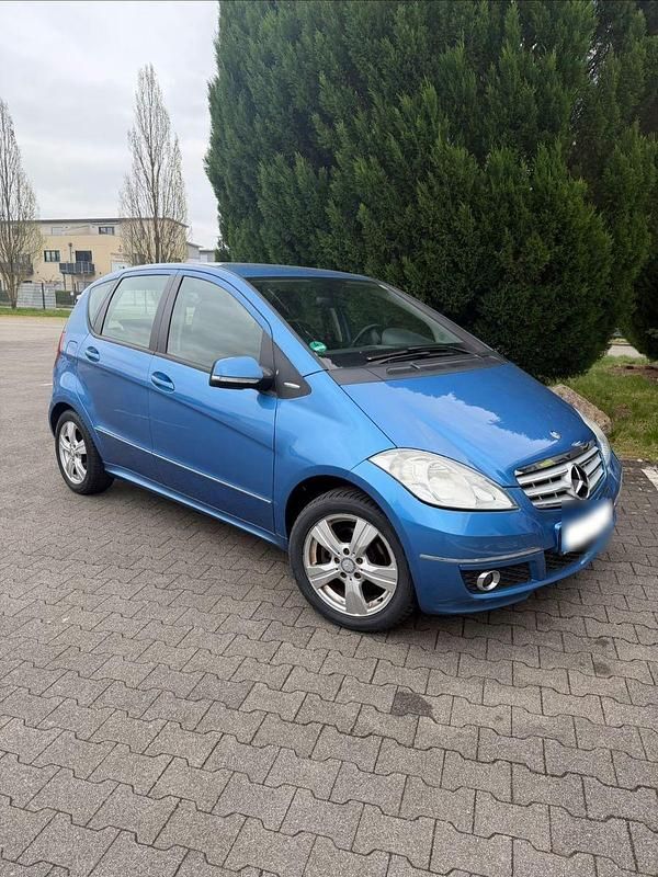 Gebraucht Mercedes A150 95 PS (69 kW) 2009 Blau Kleinwagen