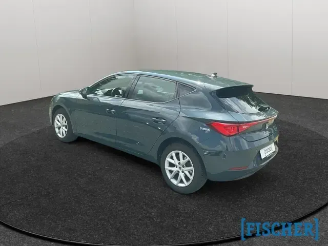 Gebraucht Seat Leon Style 116 PS (85 kW) 2025 Blau Limousine