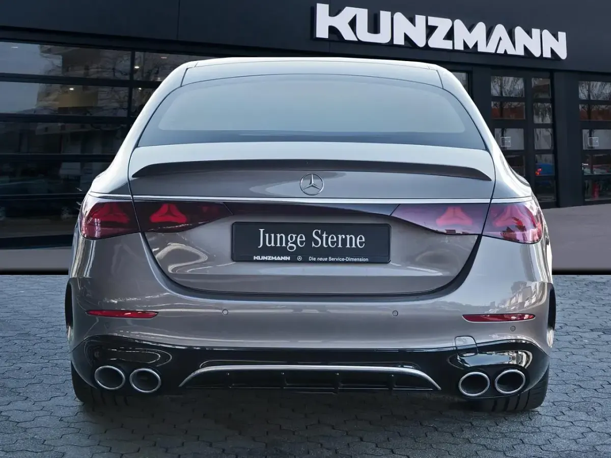 Second-hand Mercedes E53 AMG AMG 585 CP (430 kW) 2024 Maro Berlinǎ