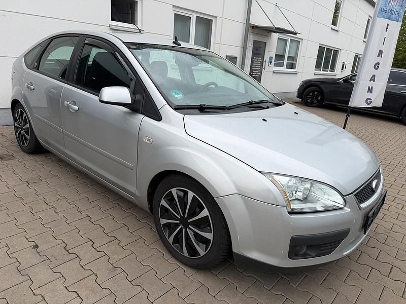 Gebraucht Ford Focus 145 PS (106 kW) 2006 Grau Limousine