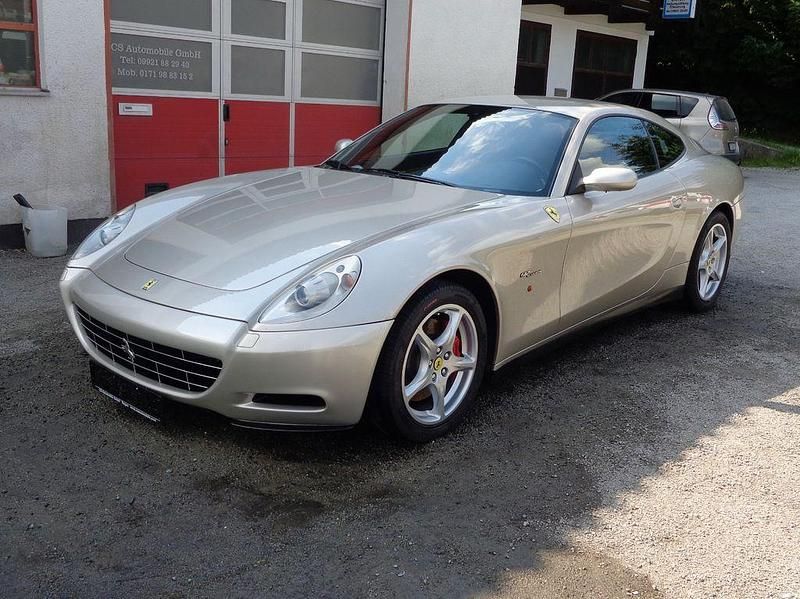 Silber Gebraucht 2004 Ferrari 612 Coupé | 89.990 € (Fairer Preis) - Bild 1/4