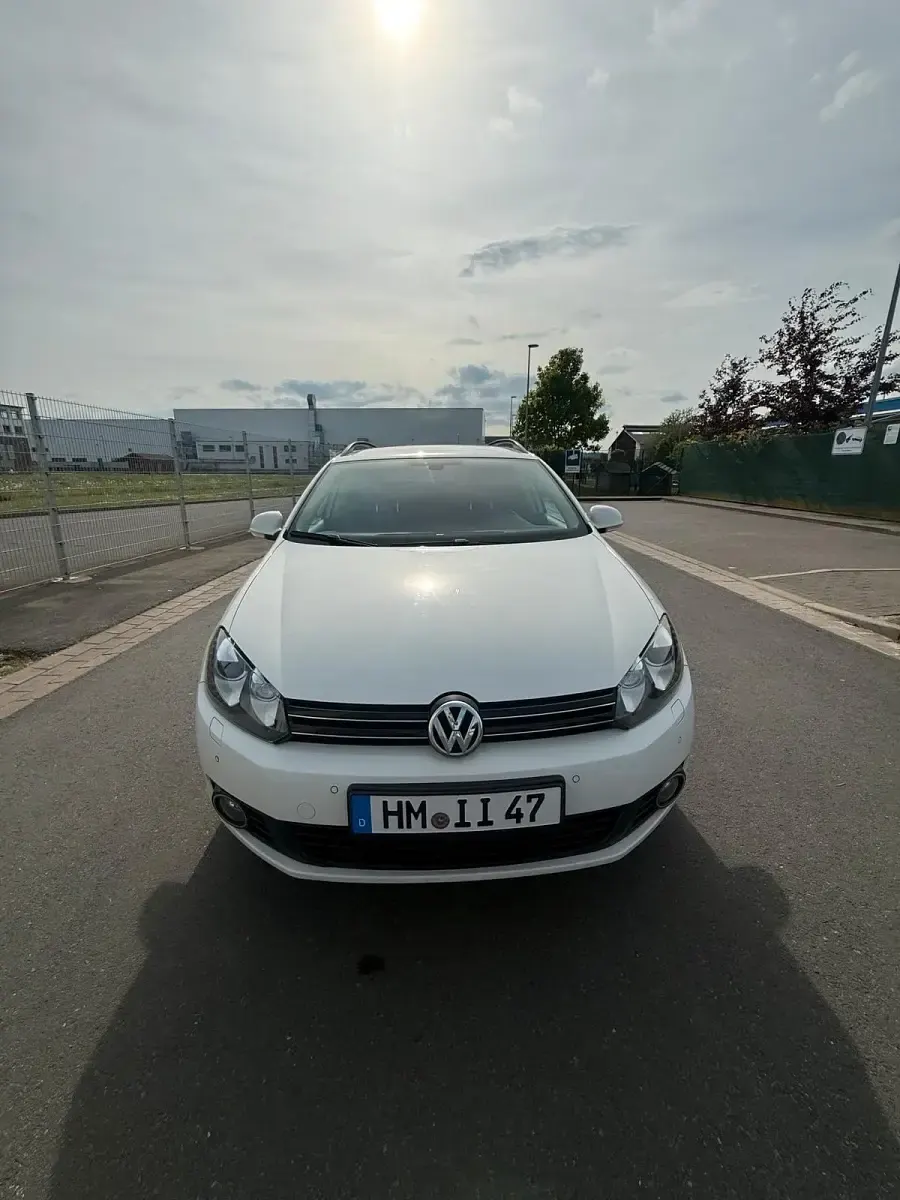 Second-hand VW Golf VII 105 CP (77 kW) 2012 Alb Break