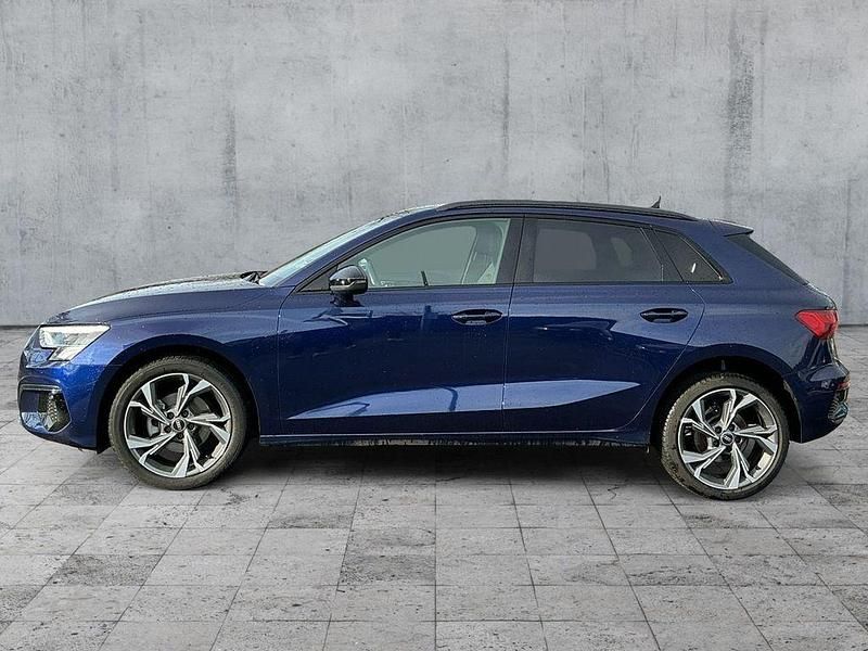 Gebraucht Audi A3 Advanced Plus 116 PS (85 kW) 2023 Navarrablau metallic Limousine