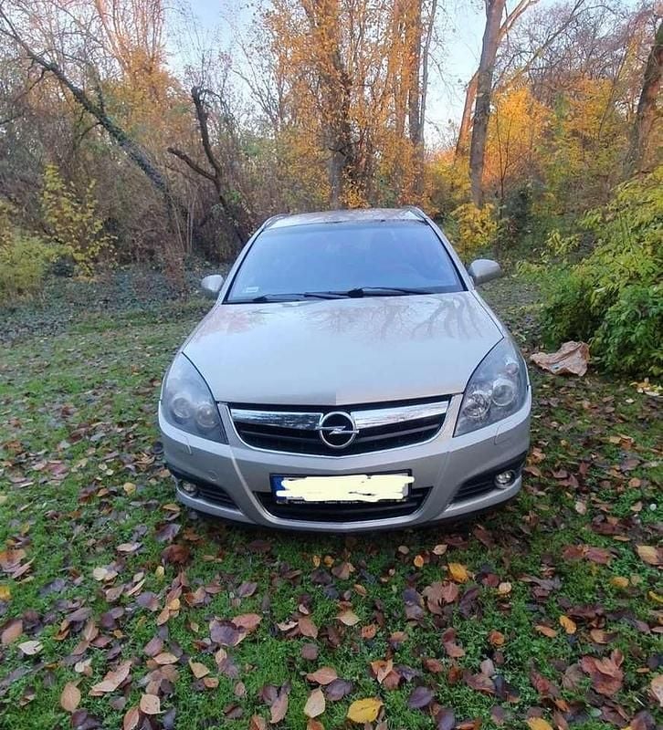 Gebraucht Opel Signum Cosmo 150 PS (110 kW) 2007 Beige Kleinwagen