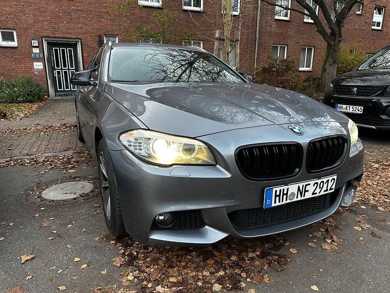 Grau Gebraucht 2013 BMW 520 M Sport Limousine | 8.500 € (Guter Preis) - Bild 1/4