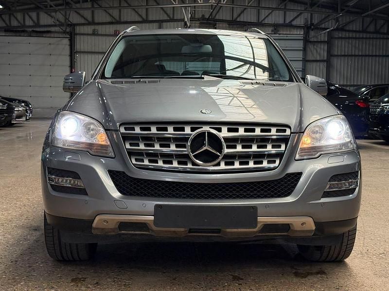 Gebraucht Mercedes ML300 204 PS (150 kW) 2012 Silber SUV