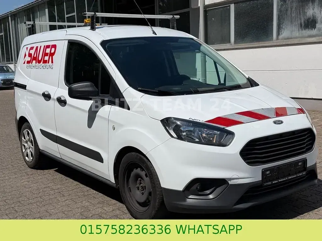 Gebraucht Ford Courier Trend 101 PS (74 kW) 2022 Weiß Van / Kleinbus
