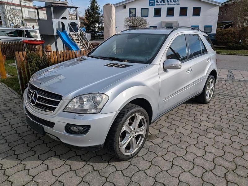 Gebraucht Mercedes ML420 306 PS (225 kW) 2008 Silber SUV