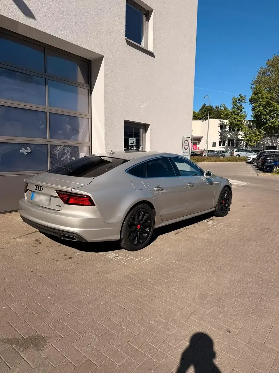 Second-hand Audi A7 Competition 326 CP (239 kW) 2016 Argintiu Hatchback