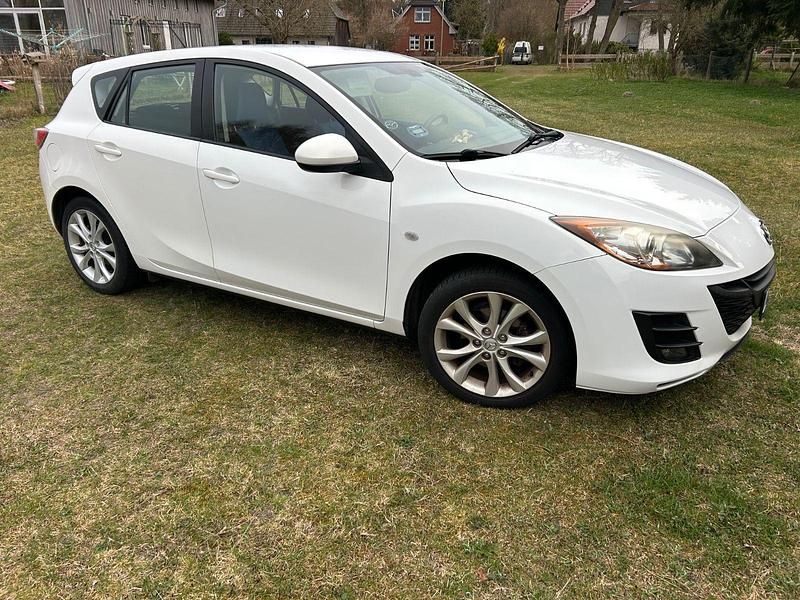 Gebraucht Mazda 3 Active 105 PS (77 kW) 2010 Weiß Limousine