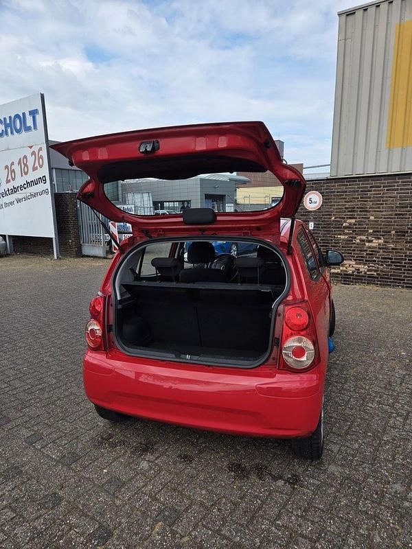 Używany Kia Picanto 65 KM (47 kW) 2009 Czerwony Hatchback