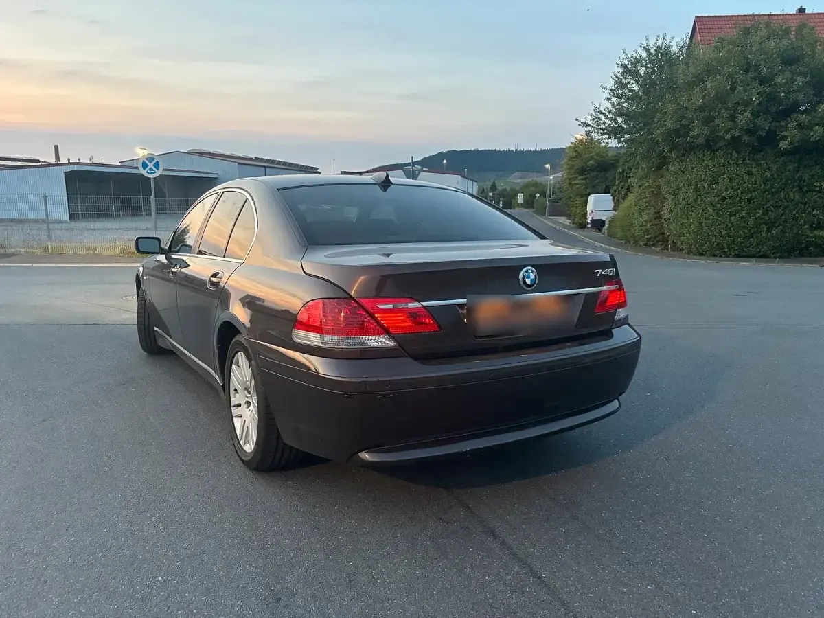 Gebraucht BMW 735 272 PS (200 kW) 2003 Limousine