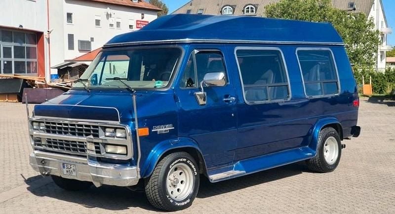 Blau Gebraucht 1993 Chevrolet G Van | 17.500 € - Bild 1/4
