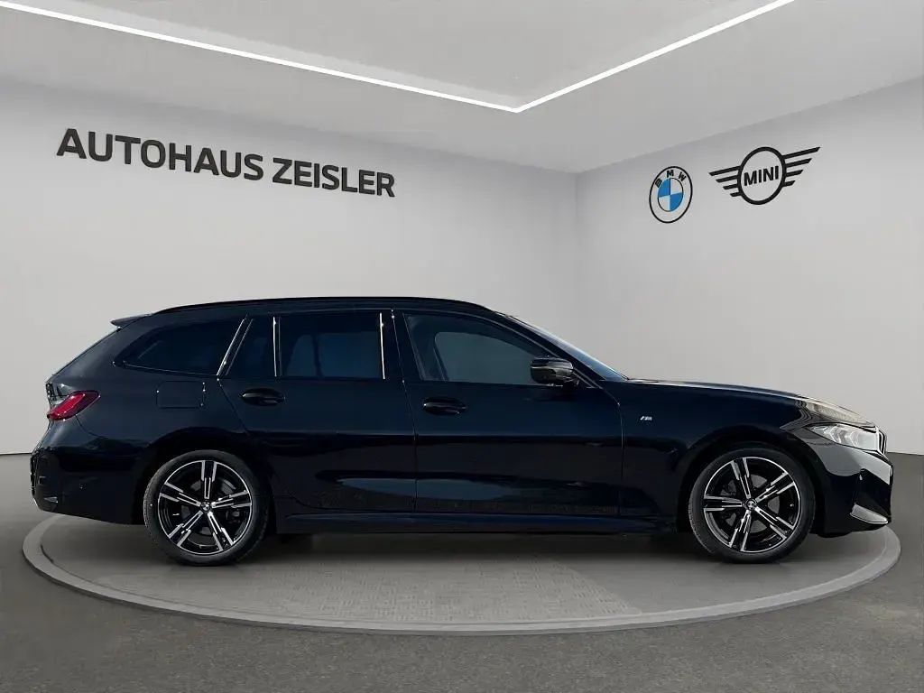 Gebraucht BMW 320 M Sport 184 PS (135 kW) 2024 Saphirschwarz Kombi